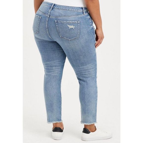 NWT Torrid Mom Straight Vintage Distressed Jean - Picture 2 of 12